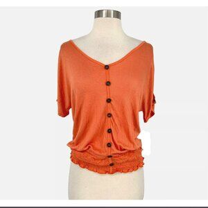 FRENCH LAUNDRY V-Neck Short Sleeve Top